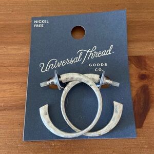 Universal Thread Hammered Silver HoopEarrings.